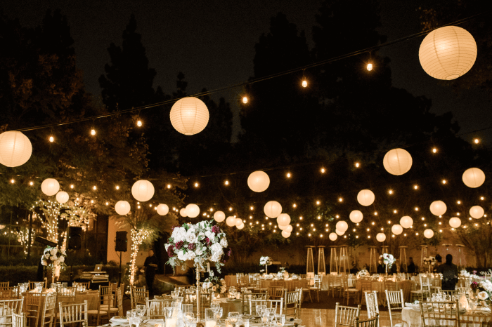 Outdoor decor for wedding