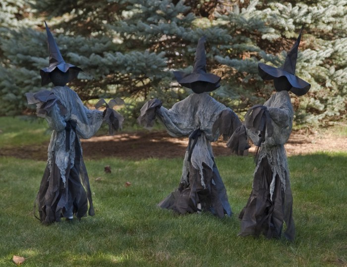 Outdoor halloween decor witches