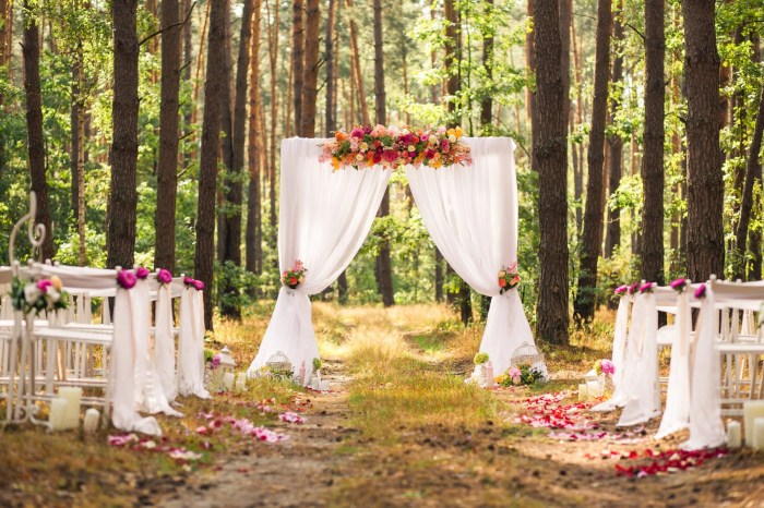 Aisle decor outdoor wedding