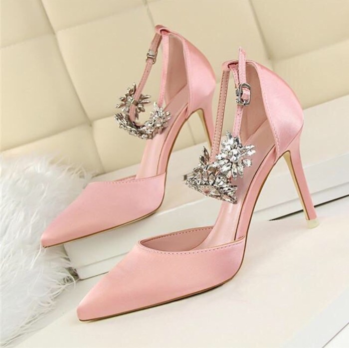 Shoes for white wedding dress